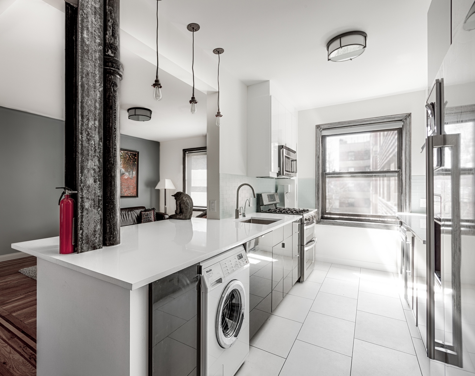 Lower Manhattan Apartment in Lower Manhattan, NY — luxury renovation and interior design by Grandeur Hills Group