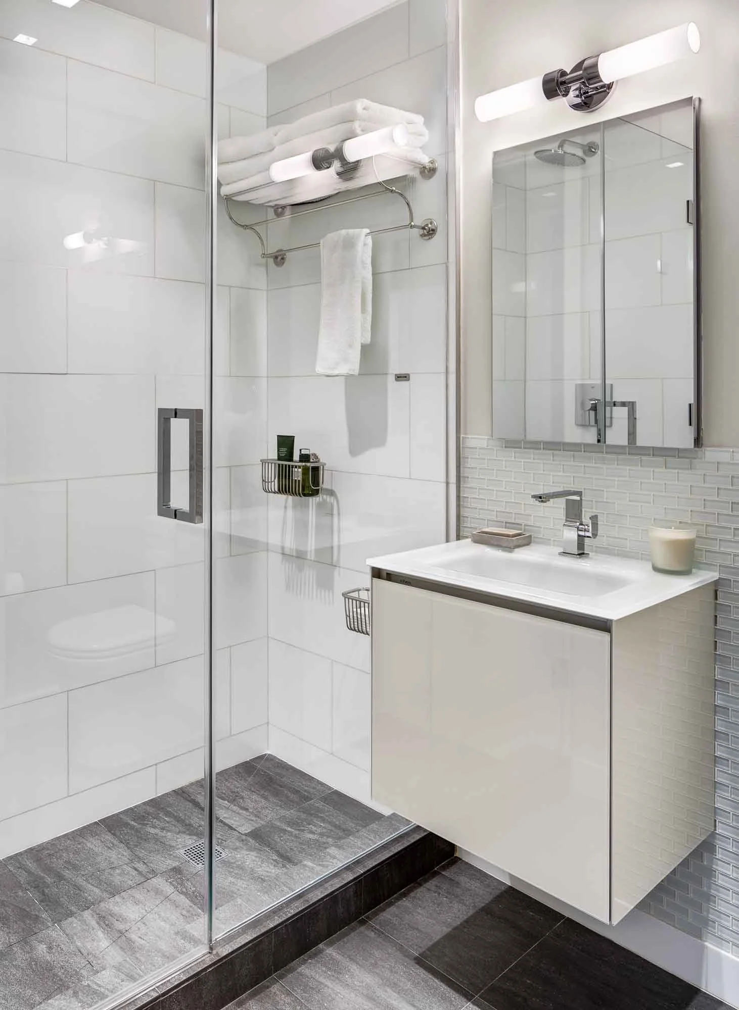 Bowery Luxury Apartment — Lower East Side, NY — photo 4 of 12 by Grandeur Hills Group