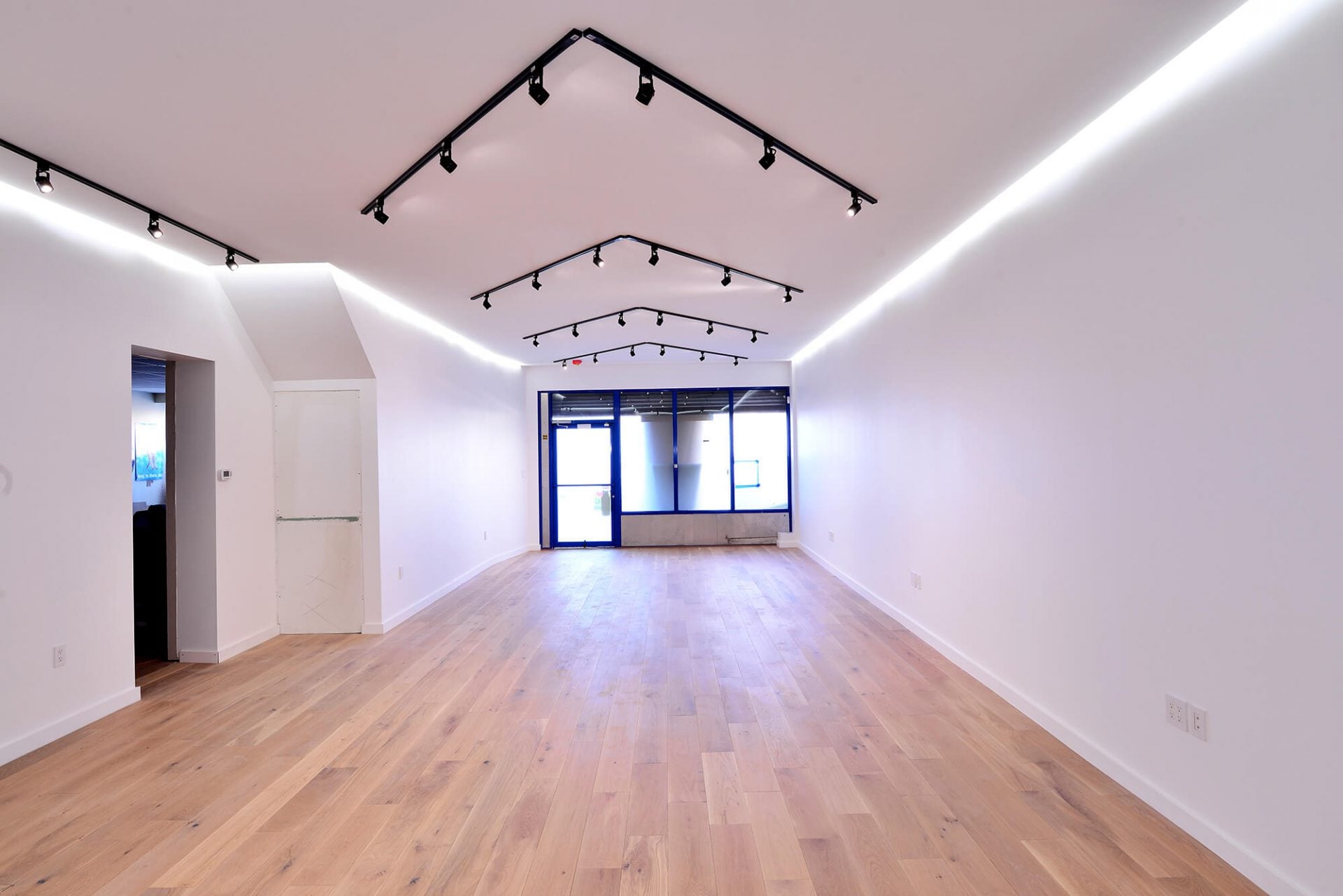Greenwich Village Townhouse — Greenwich Village, NY — photo 4 of 10 by Grandeur Hills Group